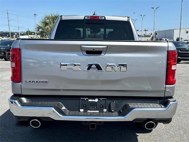 2025 RAM Ram 1500 RAM 1500 LARAMIE CREW CAB 4X2 57 BOX