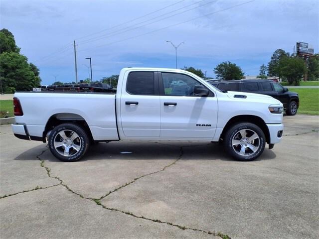 2025 RAM Ram 1500 RAM 1500 TRADESMAN QUAD CAB 4X4 64 BOX
