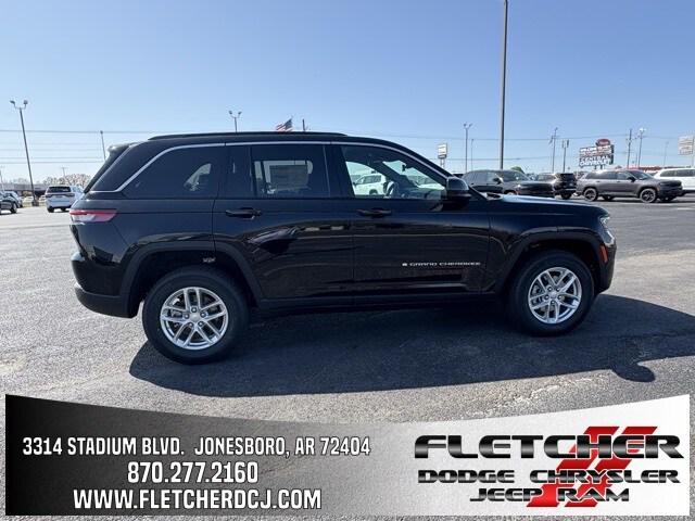 2025 Jeep Grand Cherokee GRAND CHEROKEE LAREDO X 4X2