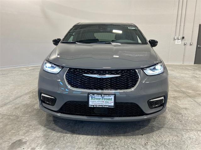 2025 Chrysler Pacifica PACIFICA SELECT