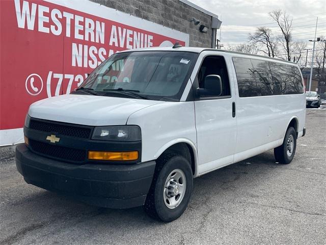 2022 Chevrolet Express Passenger RWD 3500 Extended Wheelbase LS