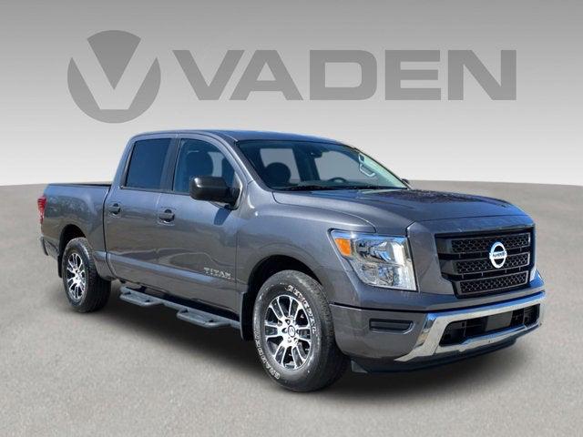 2022 Nissan TITAN Crew Cab SV 4x2