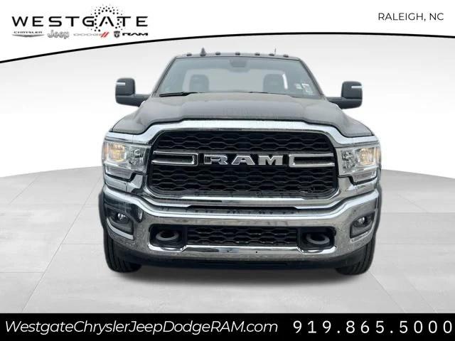 2024 RAM Ram 5500 Chassis Cab RAM 5500 TRADESMAN CHASSIS REGULAR CAB 4X2 120 CA