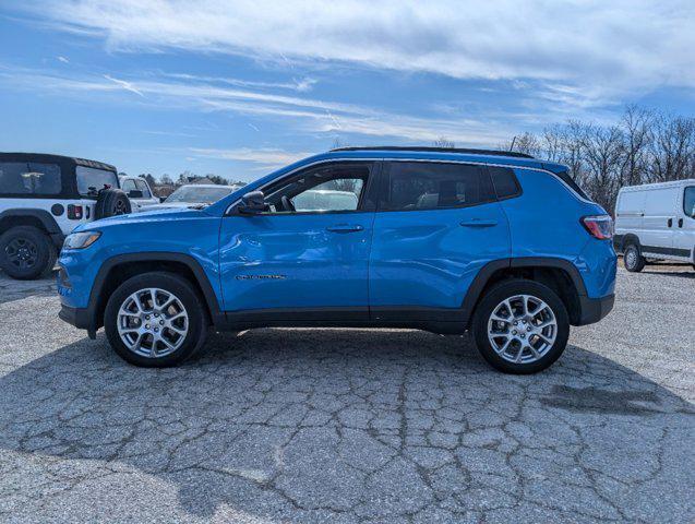 2023 Jeep Compass Latitude Lux FWD