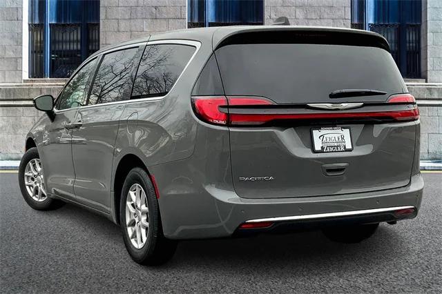 2025 Chrysler Pacifica PACIFICA SELECT