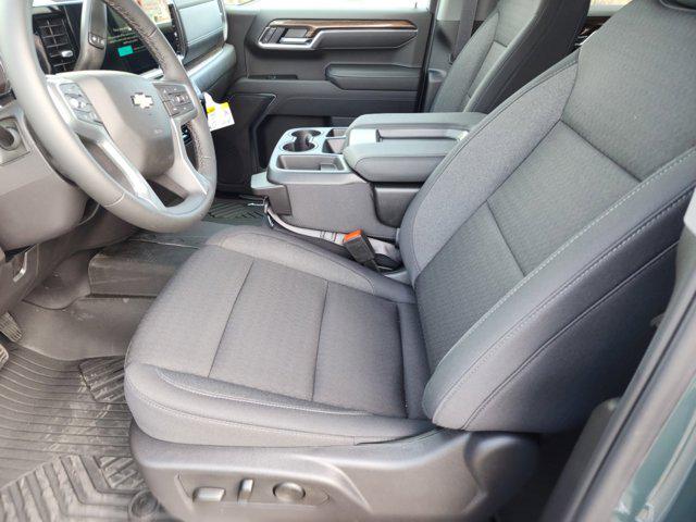 2025 Chevrolet Silverado 1500 LT 4WD