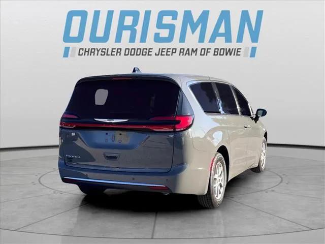 2025 Chrysler Pacifica PACIFICA SELECT