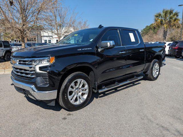 2023 Chevrolet Silverado 1500 4WD Crew Cab Short Bed LTZ