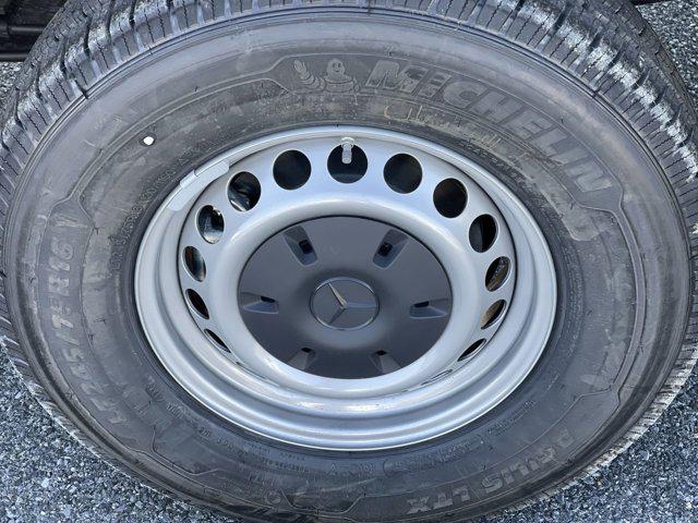2025 Mercedes-Benz Sprinter 2500 High Roof 4-Cyl Diesel HO