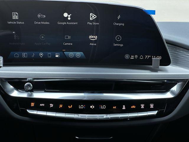 2025 Cadillac iQ Sport w/1SF