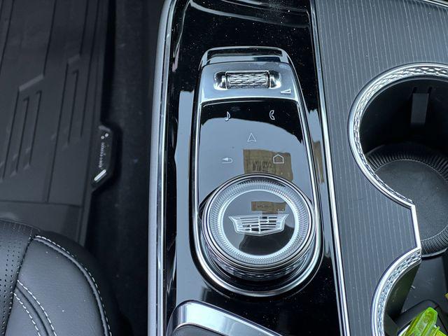 2025 Cadillac iQ Sport w/1SF