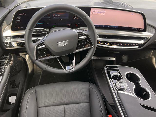 2025 Cadillac iQ Luxury w/1SC