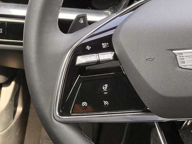 2025 Cadillac iQ Luxury w/1SC