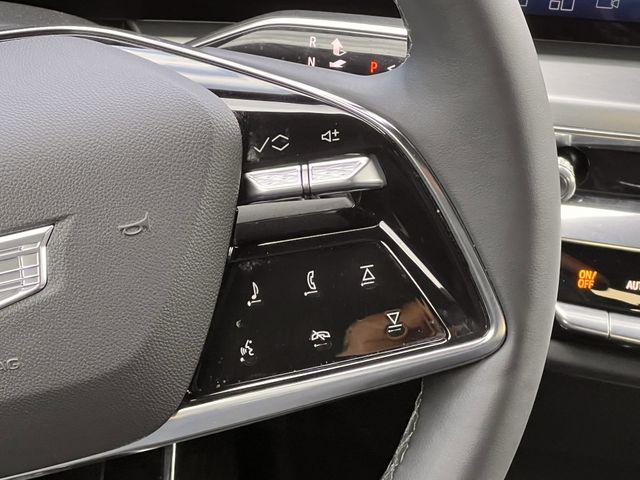 2025 Cadillac iQ Luxury w/1SC