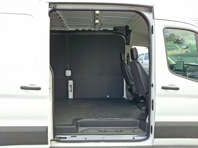 2025 Ford Transit Cargo Van T-250 148" Med Rf 9070 GVWR RWD
