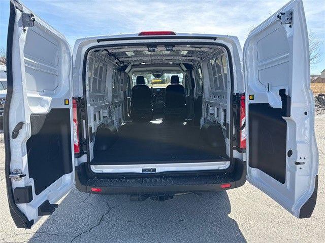 2025 Ford Transit Cargo Van Base