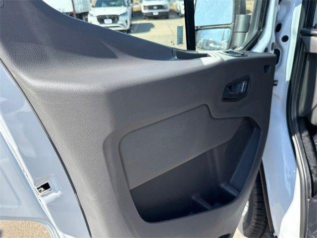 2025 Ford Transit Cargo Van Base