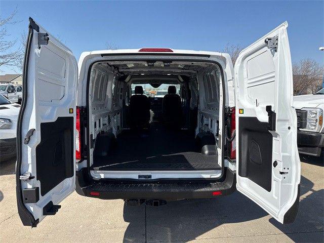 2025 Ford Transit Cargo Van Base