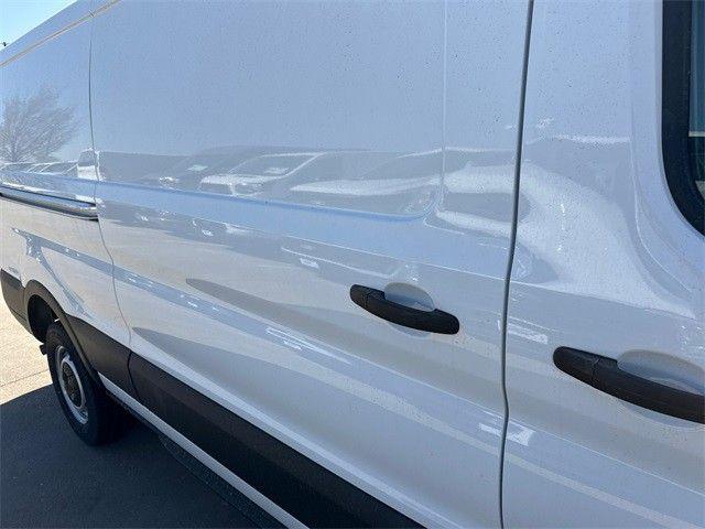 2025 Ford Transit Cargo Van Base