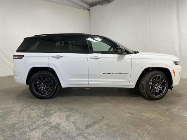 New 2025 Jeep Grand Cherokee Summit New 2025 Jeep Grand Cherokee Summit