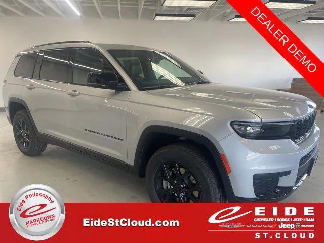 2025 Jeep Grand Cherokee GRAND CHEROKEE L ALTITUDE X 4X4