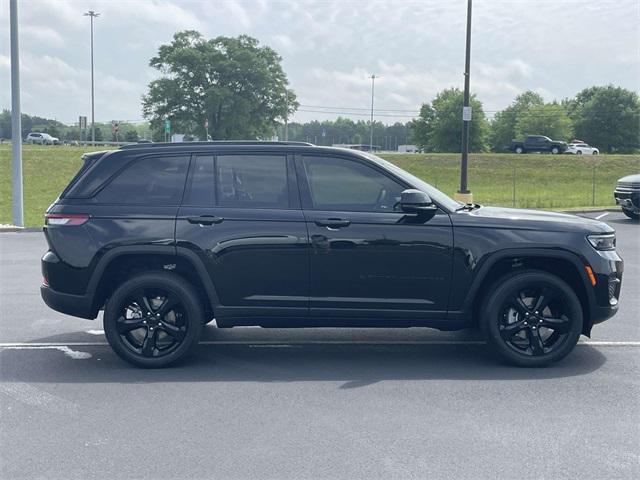 2025 Jeep Grand Cherokee GRAND CHEROKEE ALTITUDE 4X2