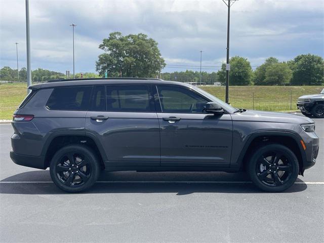 2025 Jeep Grand Cherokee GRAND CHEROKEE L ALTITUDE 4X2