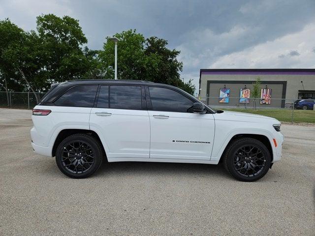 2025 Jeep Grand Cherokee GRAND CHEROKEE SUMMIT RESERVE 4X4