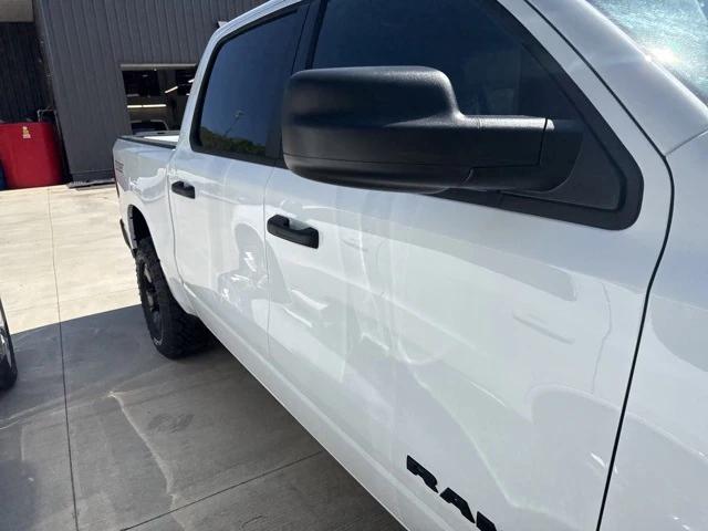 2025 RAM Ram 1500 RAM 1500 WARLOCK CREW CAB 4X4 57 BOX