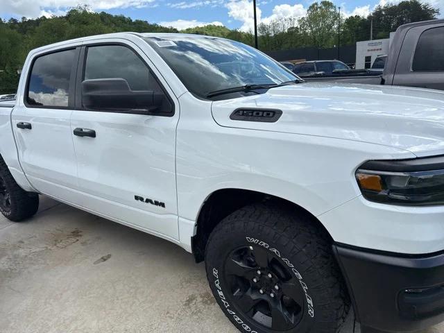 2025 RAM Ram 1500 RAM 1500 WARLOCK CREW CAB 4X4 57 BOX