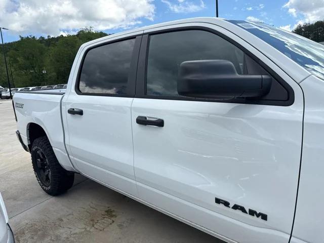 2025 RAM Ram 1500 RAM 1500 WARLOCK CREW CAB 4X4 57 BOX