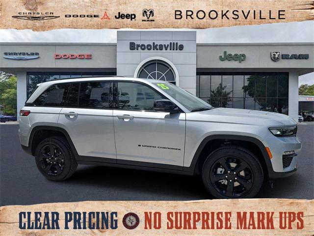 2025 Jeep Grand Cherokee GRAND CHEROKEE LIMITED 4X2