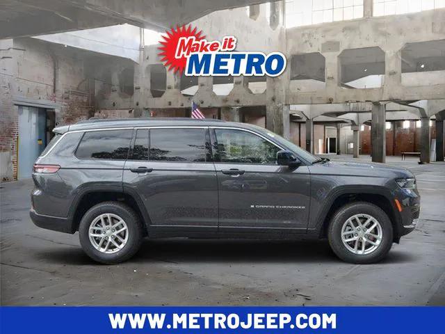 2025 Jeep Grand Cherokee GRAND CHEROKEE L LAREDO X 4X4