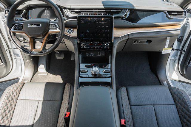 2025 Jeep Grand Cherokee GRAND CHEROKEE SUMMIT RESERVE 4X4