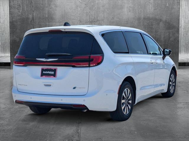 2025 Chrysler Pacifica Hybrid PACIFICA PLUG-IN HYBRID SELECT