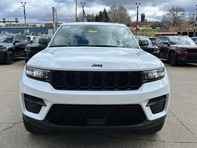 2025 Jeep Grand Cherokee GRAND CHEROKEE ALTITUDE 4X4