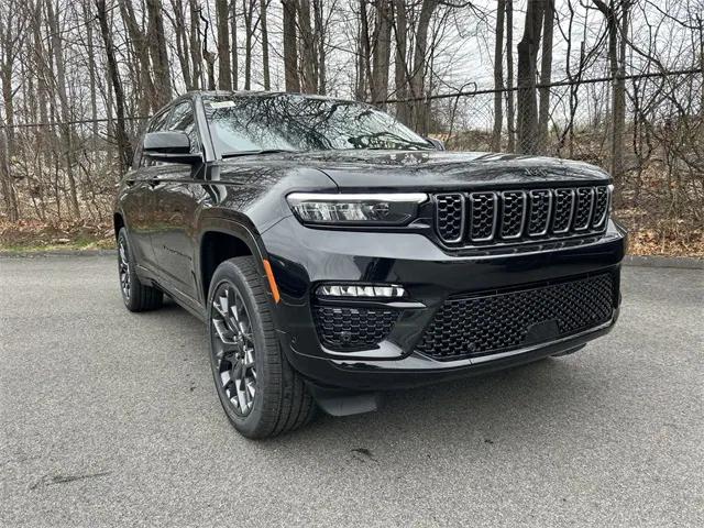 2025 Jeep Grand Cherokee GRAND CHEROKEE SUMMIT RESERVE 4X4