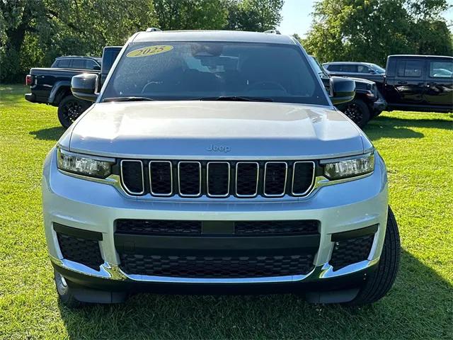 2025 Jeep Grand Cherokee GRAND CHEROKEE L LAREDO X 4X2