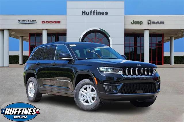 2025 Jeep Grand Cherokee GRAND CHEROKEE LAREDO 4X2