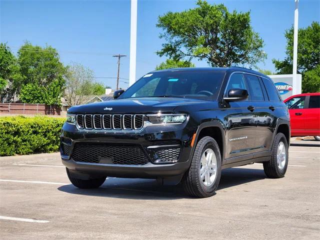 2025 Jeep Grand Cherokee GRAND CHEROKEE LAREDO 4X2