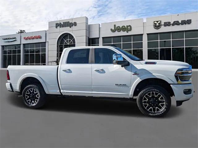 2025 RAM Ram 2500 RAM 2500 LIMITED LONGHORN CREW CAB 4X4 64 BOX