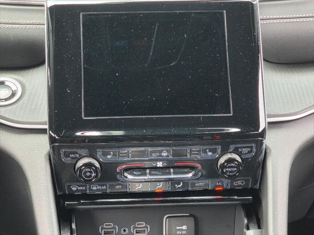 2025 Jeep Grand Cherokee GRAND CHEROKEE LAREDO X 4X4