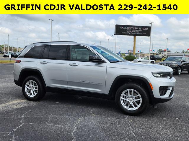 2025 Jeep Grand Cherokee GRAND CHEROKEE LAREDO X 4X2