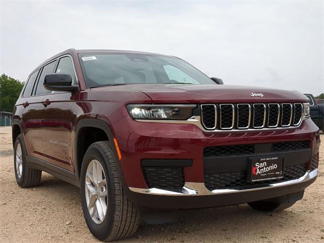 2025 Jeep Grand Cherokee GRAND CHEROKEE L LAREDO X 4X4