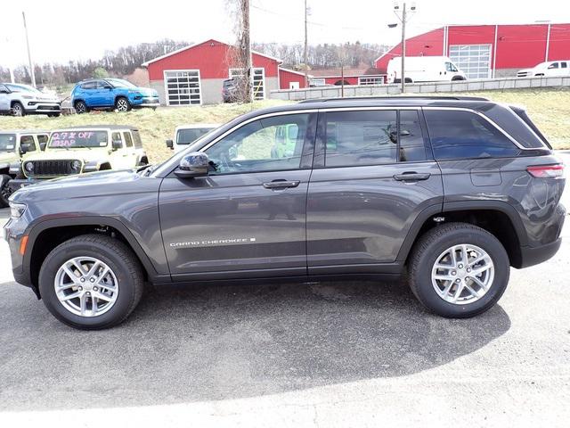 2025 Jeep Grand Cherokee GRAND CHEROKEE LAREDO X 4X4