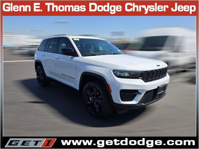 2025 Jeep Grand Cherokee GRAND CHEROKEE ALTITUDE 4X4