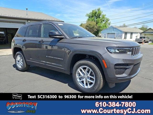 2025 Jeep Grand Cherokee GRAND CHEROKEE LAREDO X 4X4