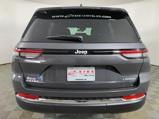 2025 Jeep Grand Cherokee GRAND CHEROKEE LAREDO X 4X4