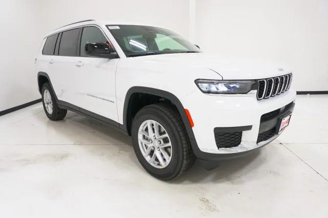 2025 Jeep Grand Cherokee GRAND CHEROKEE L LAREDO 4X2