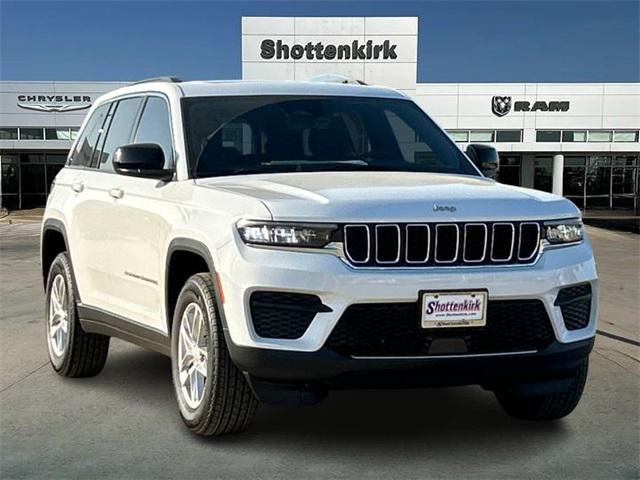 2025 Jeep Grand Cherokee GRAND CHEROKEE LAREDO X 4X2